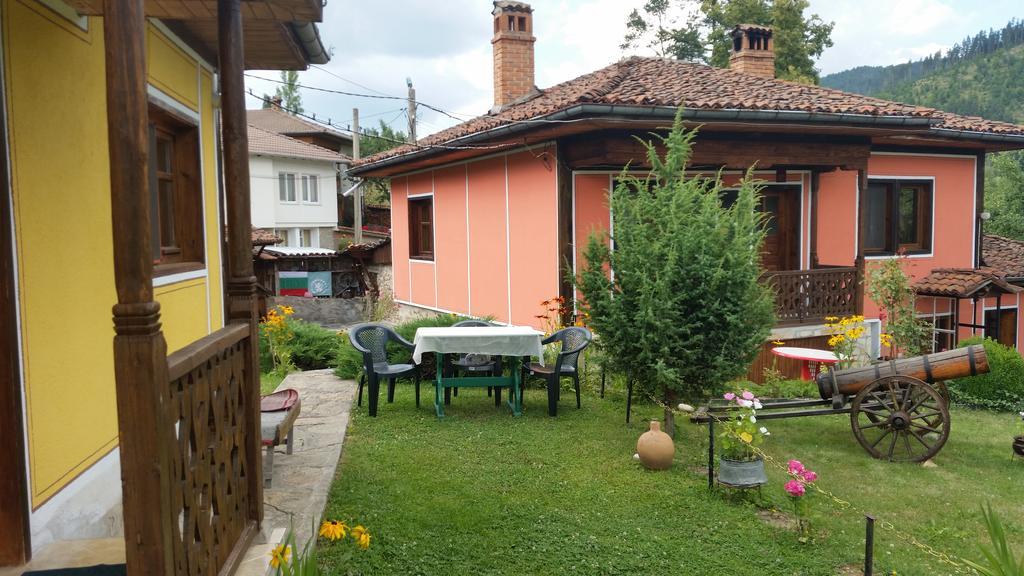Mechta Guest House Koprivshtitsa Exterior photo