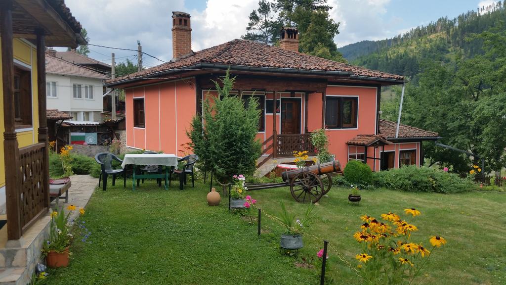 Mechta Guest House Koprivshtitsa Exterior photo