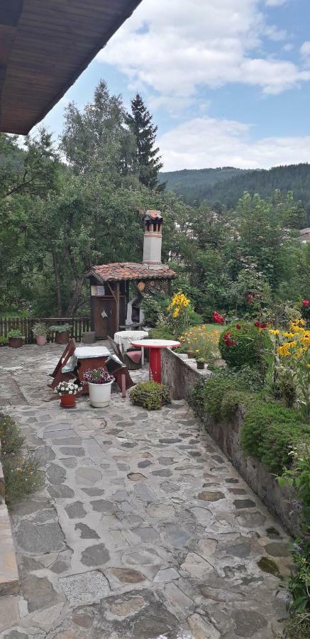 Mechta Guest House Koprivshtitsa Exterior photo